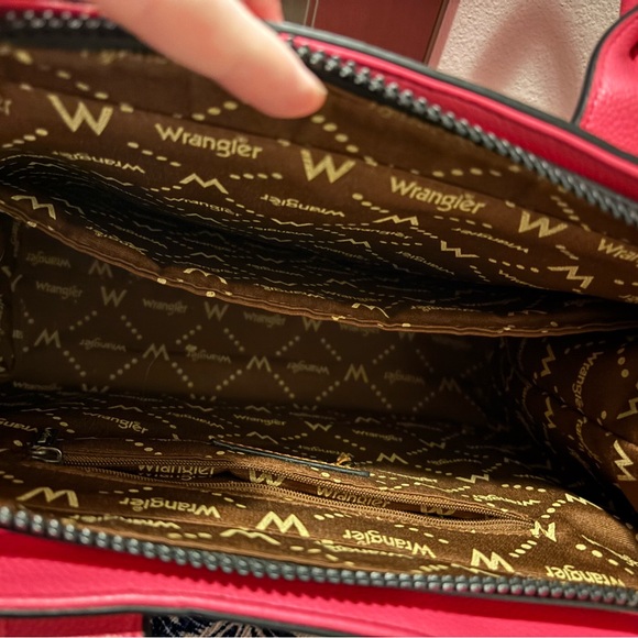 Wrangler Hot Pink Tote Bag - Picture 4 of 8
